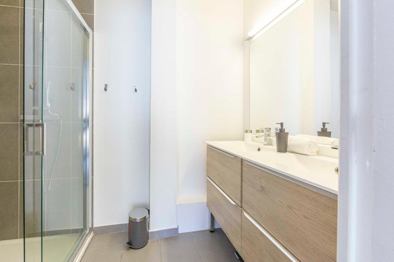 Modern Apartment 2 Bedrooms Quiet Terrace In A Palm Beach Area, 30 Meters From Seaside Cannes Eksteriør bilde